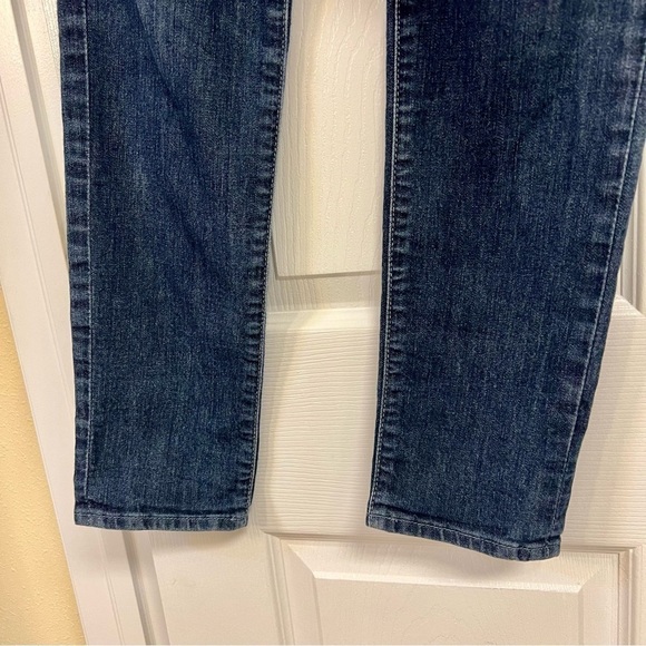 7 FOR ALL MANKIND Gwenevere cropped Dark Washed Jeans women’s size 30 - Picture 4 of 10